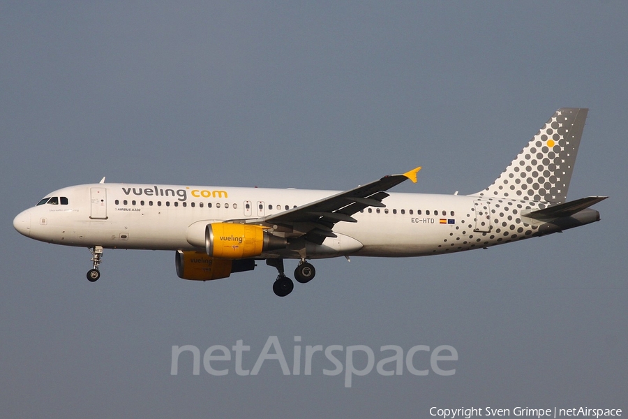 Vueling Airbus A320-214 (EC-HTD) | Photo 17988