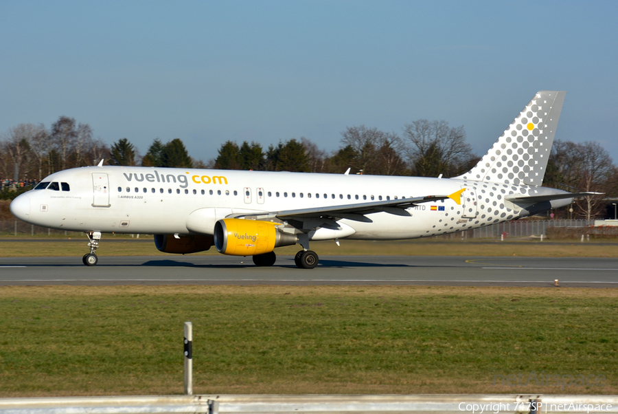 Vueling Airbus A320-214 (EC-HTD) | Photo 202204