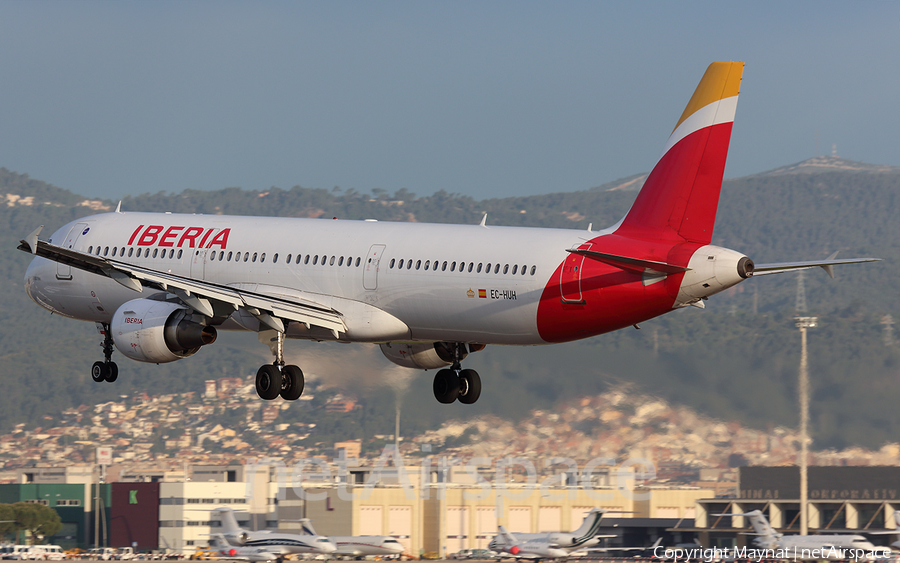 Iberia Airbus A321-212 (EC-HUH) | Photo 316952