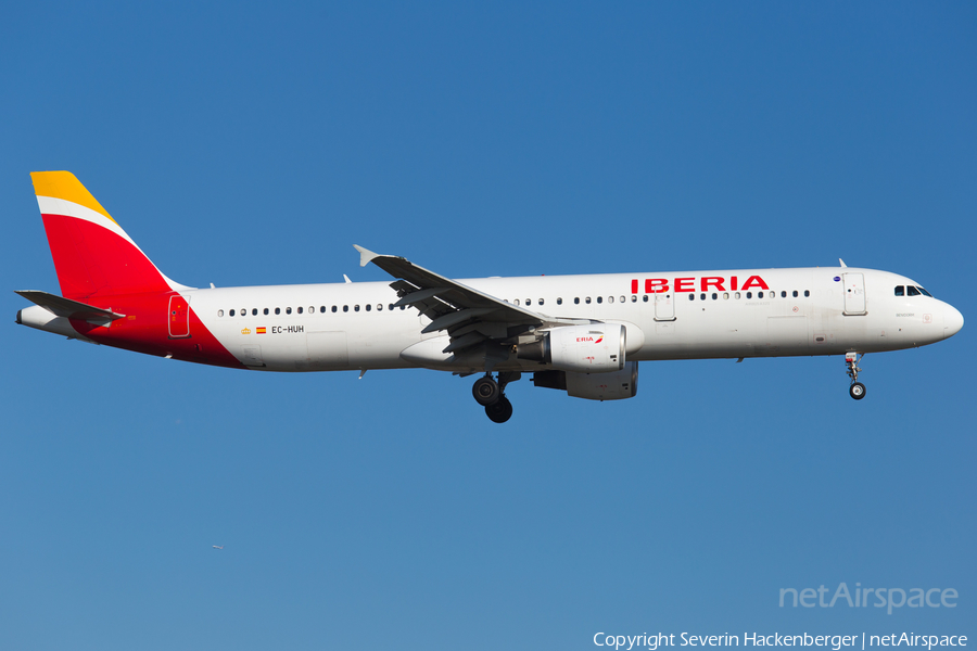 Iberia Airbus A321-212 (EC-HUH) | Photo 226332