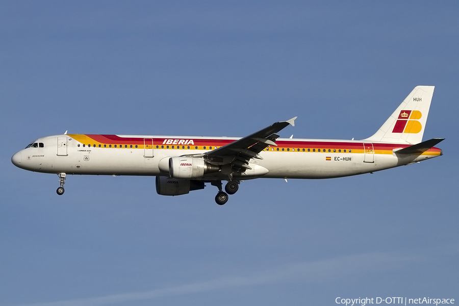 Iberia Airbus A321-212 (EC-HUH) | Photo 400173