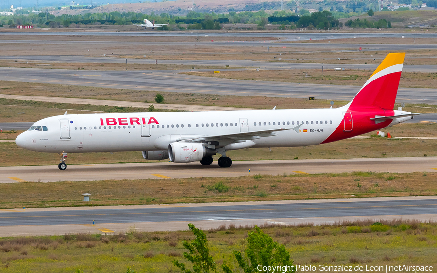 Iberia Airbus A321-212 (EC-HUH) | Photo 339296