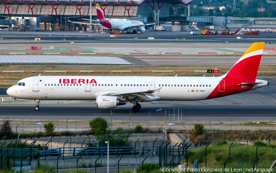 Iberia Airbus A321-212 (EC-HUH) | Photo 343864