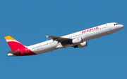 Iberia Airbus A321-212 (EC-HUH) at  Madrid - Barajas, Spain