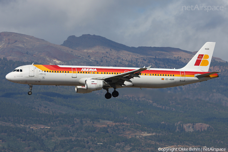 Iberia Airbus A321-212 (EC-HUH) | Photo 48827