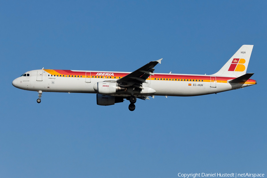 Iberia Airbus A321-212 (EC-HUH) | Photo 644724