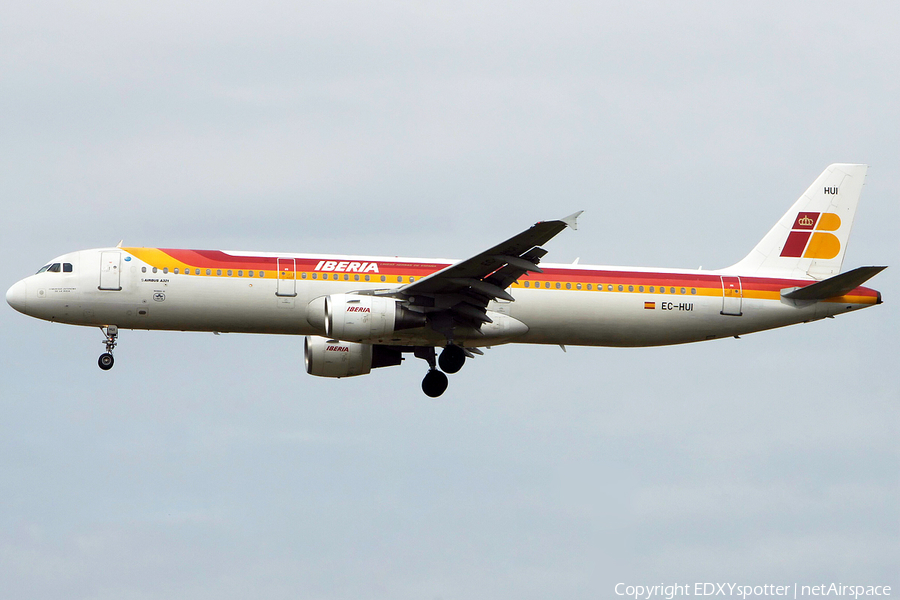 Iberia Airbus A321-211 (EC-HUI) | Photo 280083