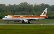 Iberia Airbus A321-211 (EC-HUI) at  Hamburg - Fuhlsbuettel (Helmut Schmidt), Germany