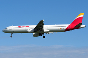 Iberia Airbus A321-211 (EC-HUI) at  London - Heathrow, United Kingdom