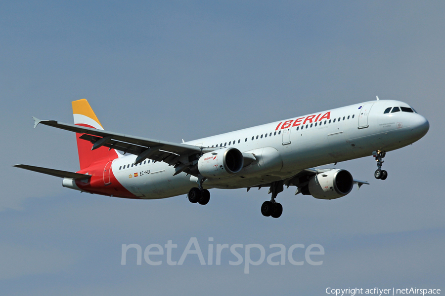 Iberia Airbus A321-211 (EC-HUI) | Photo 398519