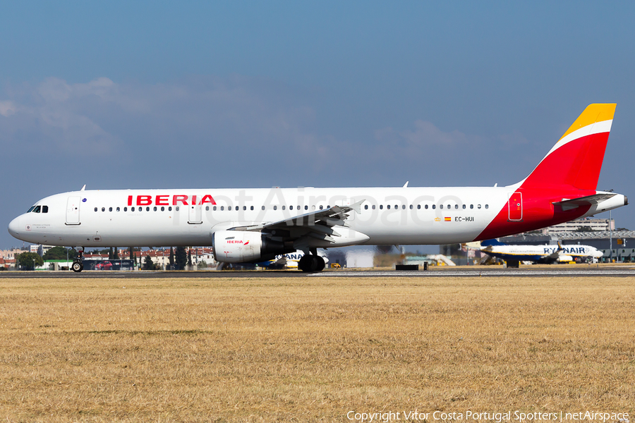 Iberia Airbus A321-211 (EC-HUI) | Photo 98020