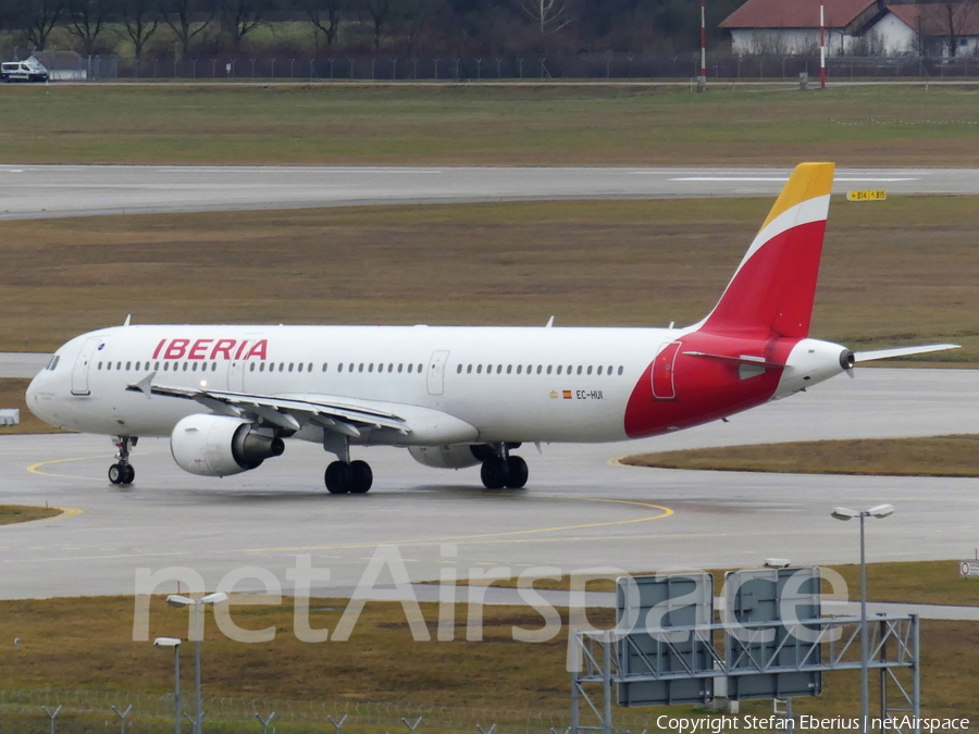 Iberia Airbus A321-211 (EC-HUI) | Photo 364477