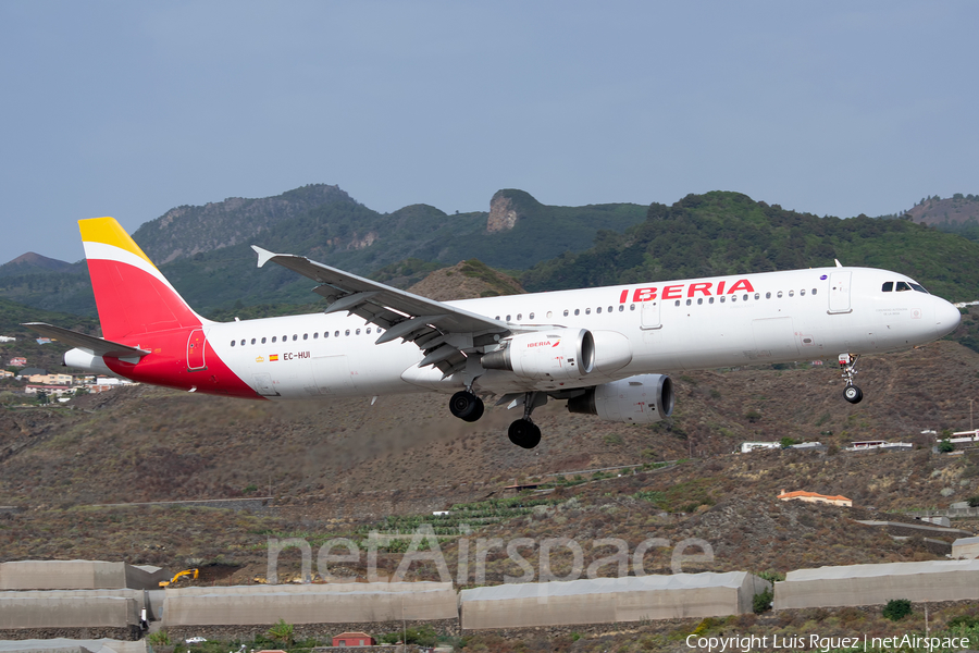 Iberia Airbus A321-211 (EC-HUI) | Photo 452412