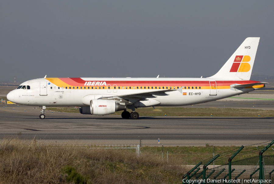 Iberia Airbus A320-214 (EC-HYD) | Photo 544072