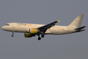 Vueling Airbus A320-211 (EC-ICQ) at  Milan - Malpensa, Italy
