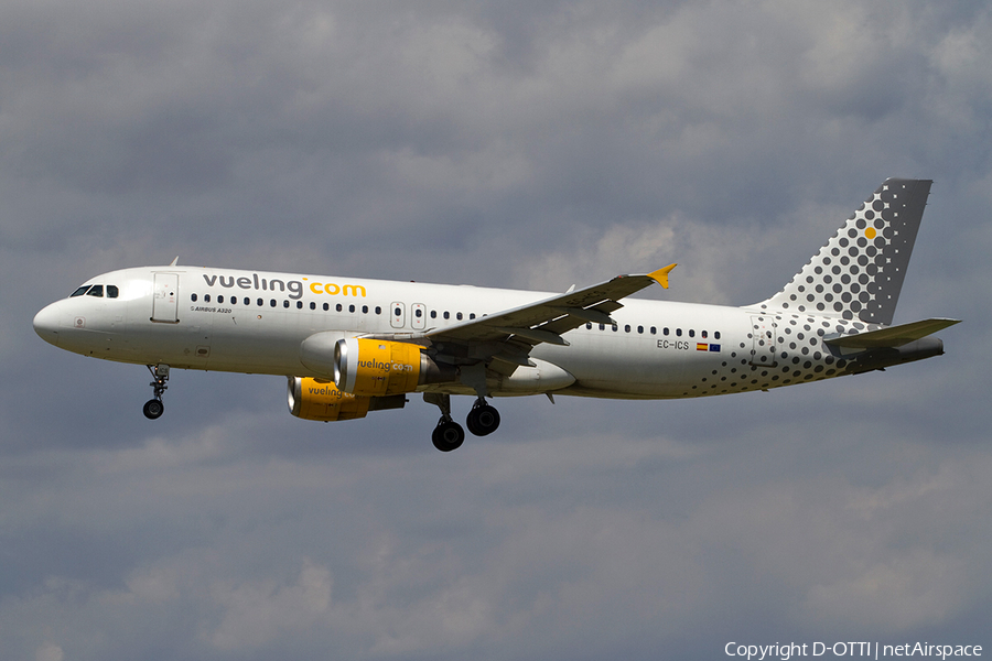 Vueling Airbus A320-211 (EC-ICS) | Photo 366013