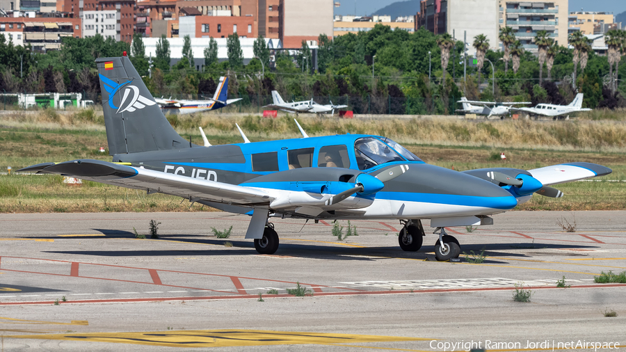 Dream Flyers Piper PA-34-200 Seneca I (EC-IED) | Photo 453511