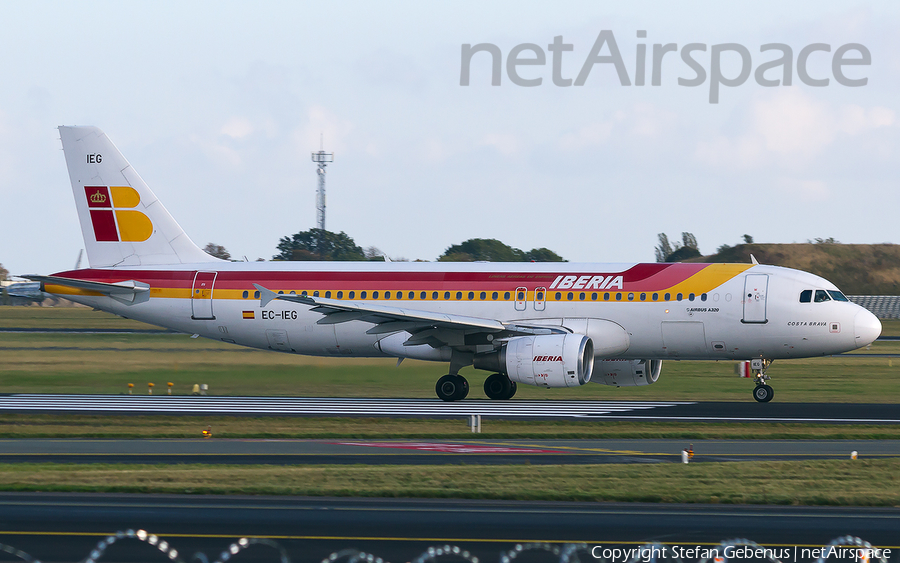 Iberia Airbus A320-214 (EC-IEG) | Photo 13776
