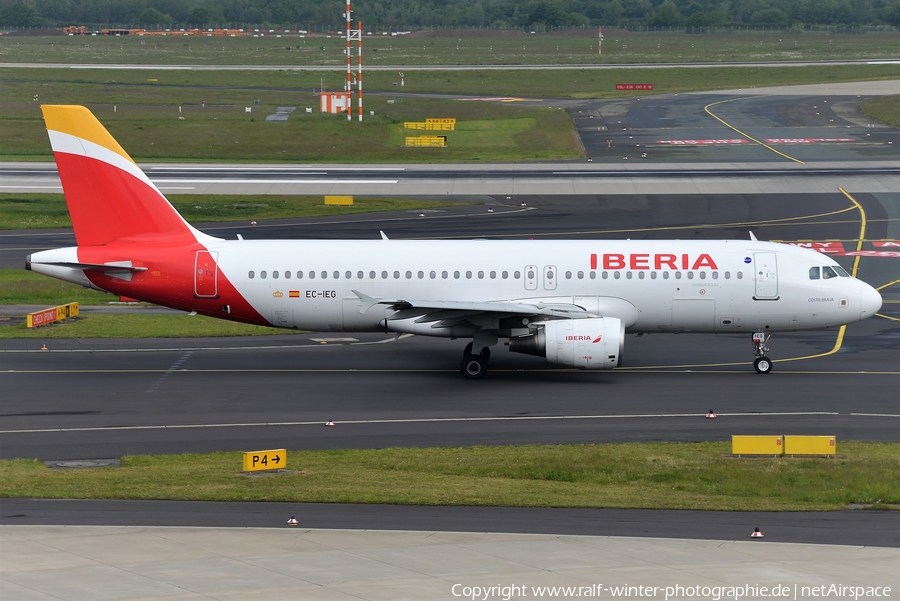 Iberia Airbus A320-214 (EC-IEG) | Photo 392963