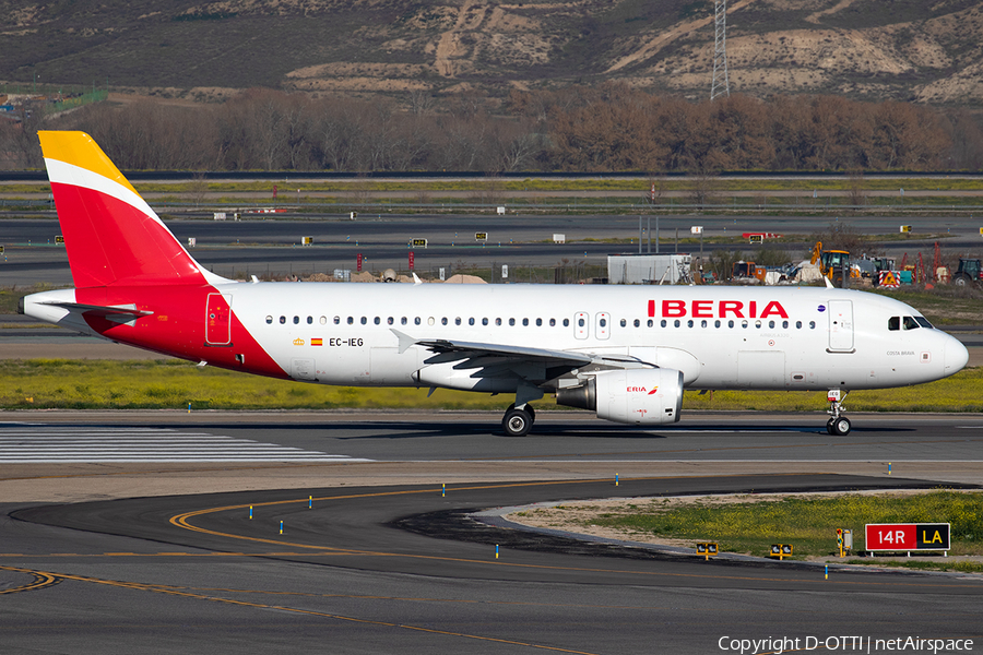 Iberia Airbus A320-214 (EC-IEG) | Photo 375034