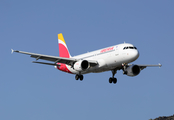 Iberia Airbus A320-214 (EC-IEG) at  La Palma (Santa Cruz de La Palma), Spain