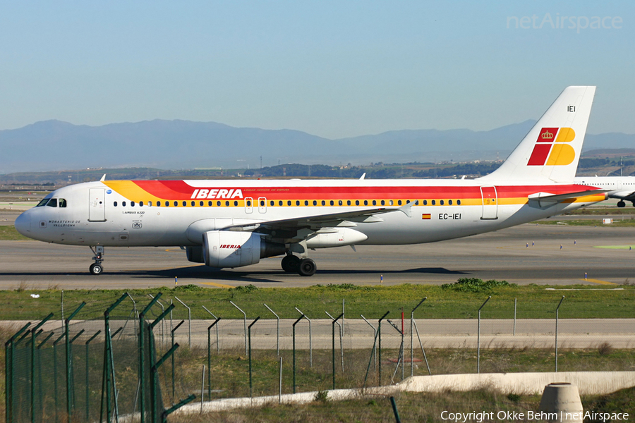 Iberia Airbus A320-214 (EC-IEI) | Photo 44719