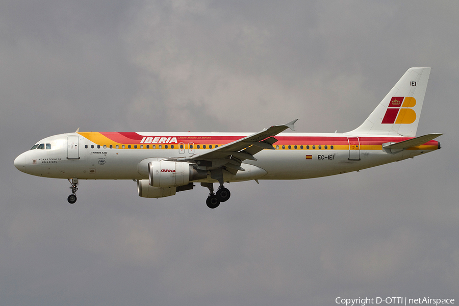 Iberia Airbus A320-214 (EC-IEI) | Photo 365863
