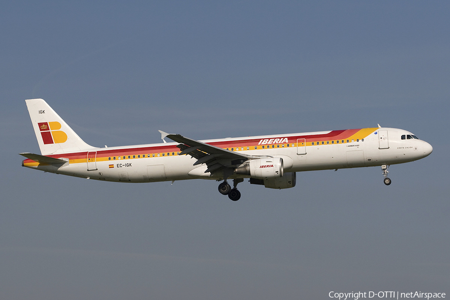 Iberia Airbus A321-211 (EC-IGK) | Photo 277900