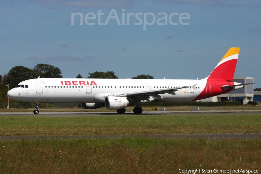 Iberia Airbus A321-211 (EC-IGK) | Photo 518923