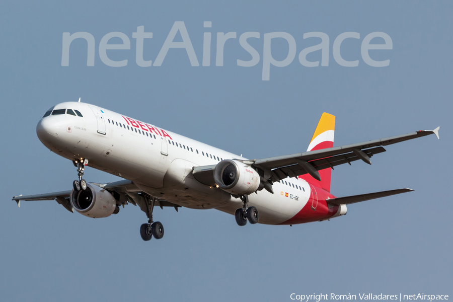 Iberia Airbus A321-211 (EC-IGK) | Photo 396842