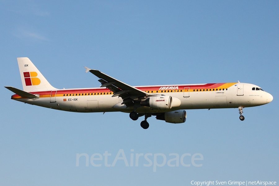 Iberia Airbus A321-211 (EC-IGK) | Photo 16695