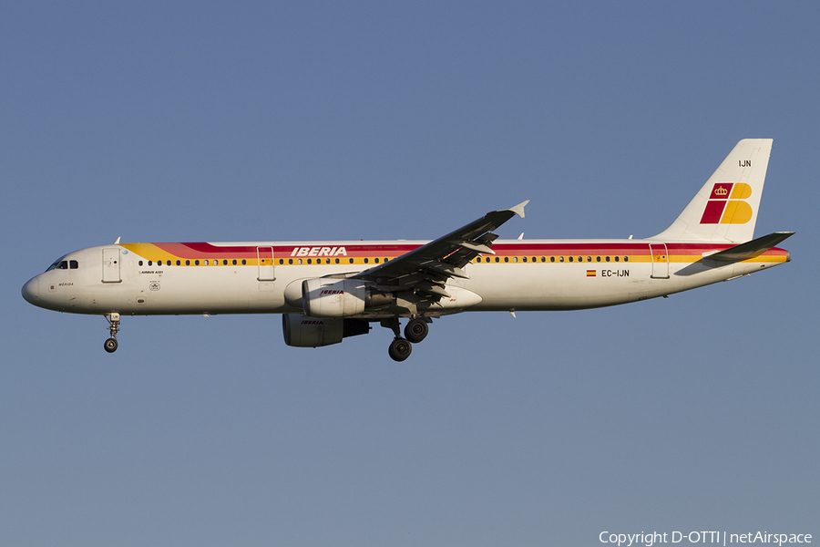 Iberia Airbus A321-211 (EC-IJN) | Photo 358524