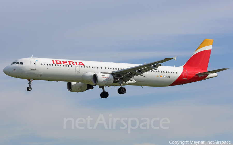 Iberia Airbus A321-211 (EC-IJN) | Photo 333657