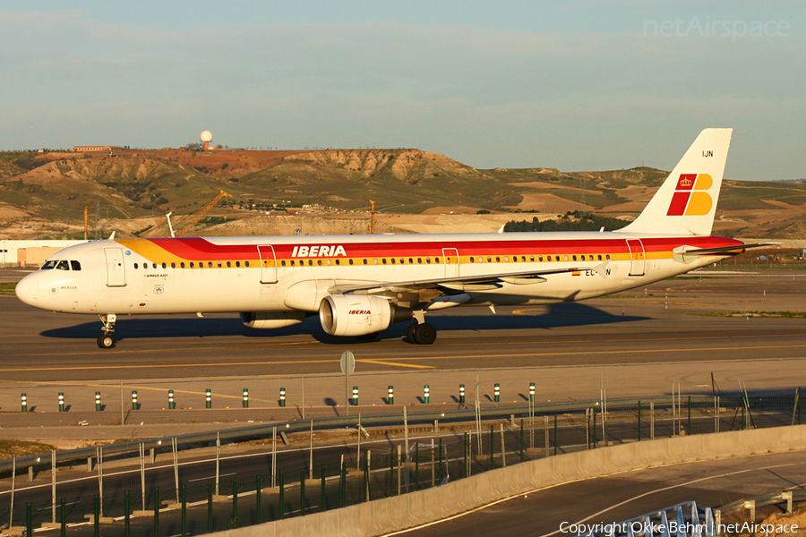 Iberia Airbus A321-211 (EC-IJN) | Photo 44721