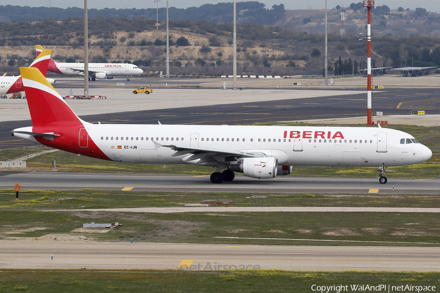 Iberia Airbus A321-211 (EC-IJN) | Photo 669443