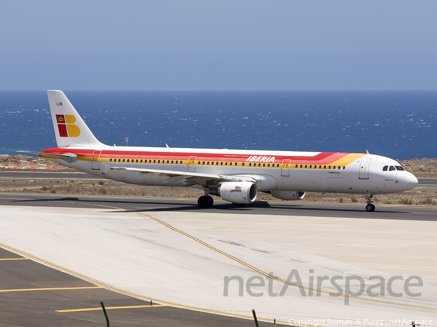Iberia Airbus A321-211 (EC-IJN) | Photo 281380
