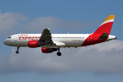 Iberia Express Airbus A320-214 (EC-ILQ) at  London - Gatwick, United Kingdom