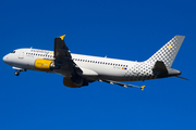 Vueling Airbus A320-214 (EC-ILQ) at  Hamburg - Fuhlsbuettel (Helmut Schmidt), Germany