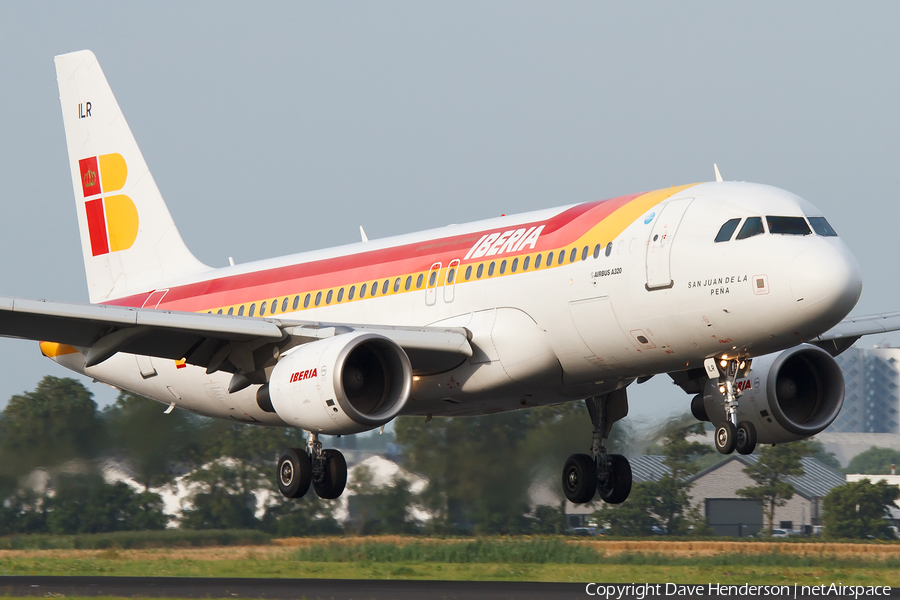 Iberia Airbus A320-214 (EC-ILR) | Photo 14420