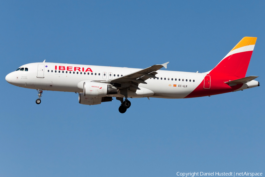 Iberia Airbus A320-214 (EC-ILR) | Photo 631791