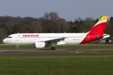 Iberia Airbus A320-214 (EC-ILS) at  Hamburg - Fuhlsbuettel (Helmut Schmidt), Germany