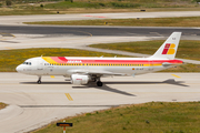 Iberia Airbus A320-214 (EC-ILS) at  Lisbon - Portela, Portugal