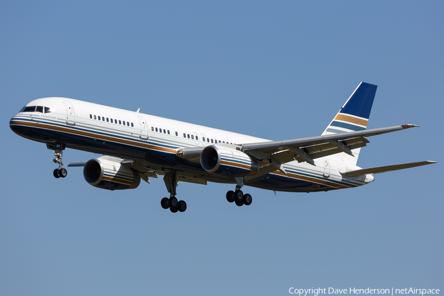 Privilege Style Boeing 757-256 (EC-ISY) | Photo 157774