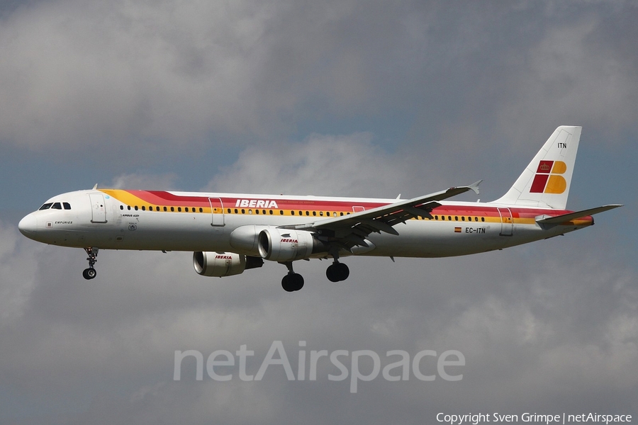 Iberia Airbus A321-211 (EC-ITN) | Photo 106657
