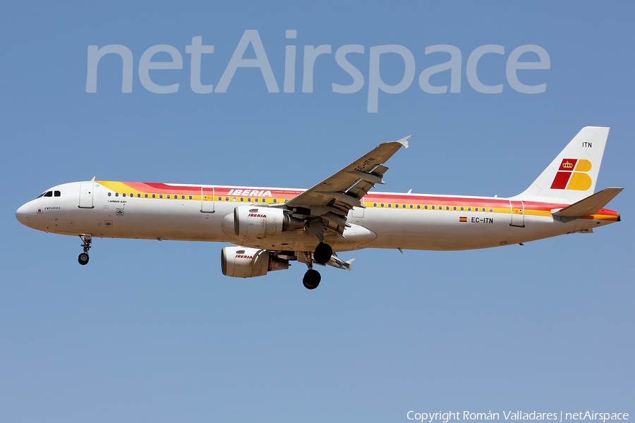 Iberia Airbus A321-211 (EC-ITN) | Photo 403268