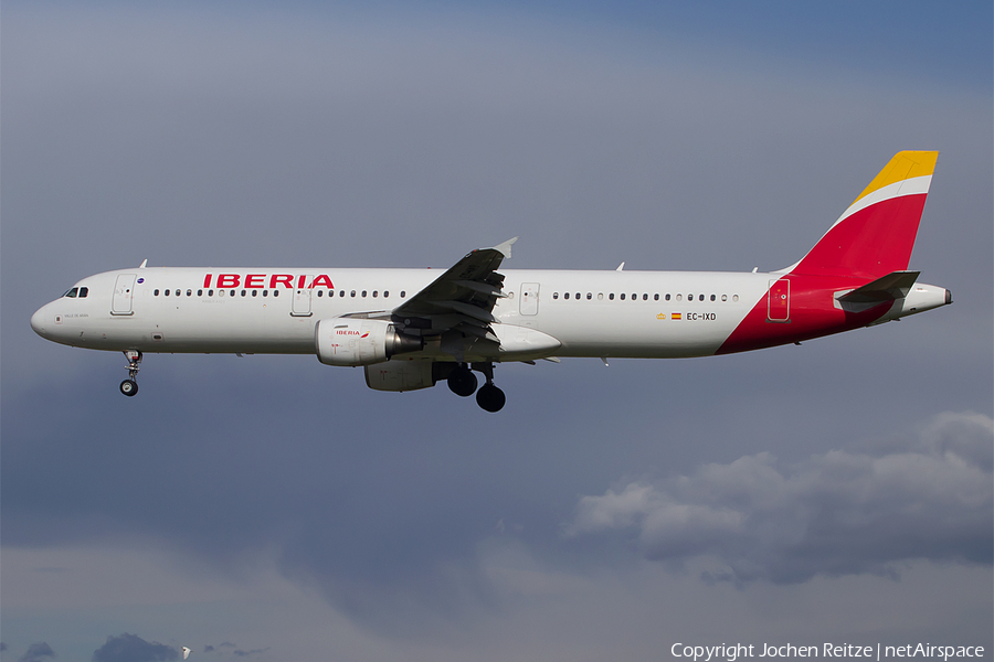Iberia Airbus A321-211 (EC-IXD) | Photo 149508