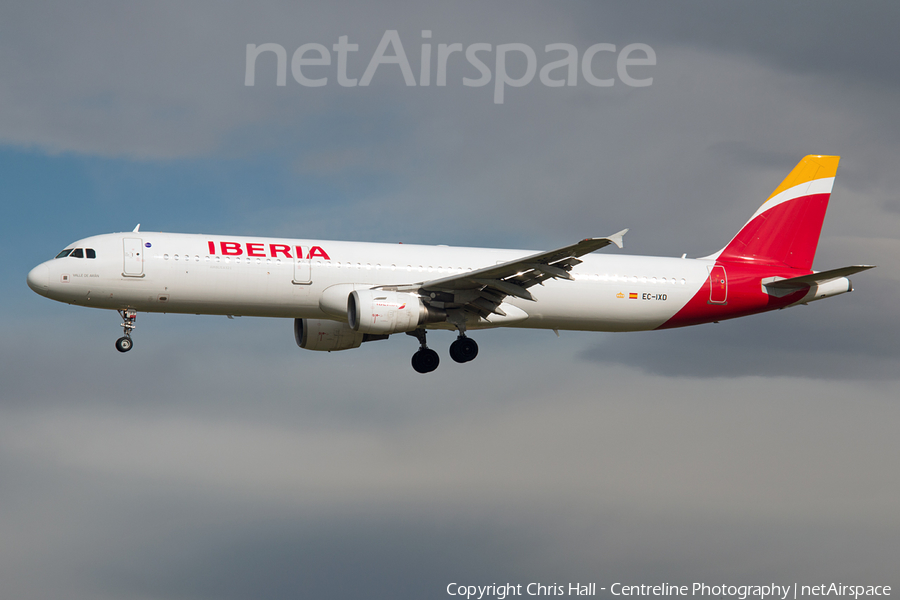 Iberia Airbus A321-211 (EC-IXD) | Photo 150083