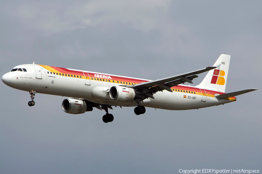 Iberia Airbus A321-211 (EC-IXD) | Photo 280078