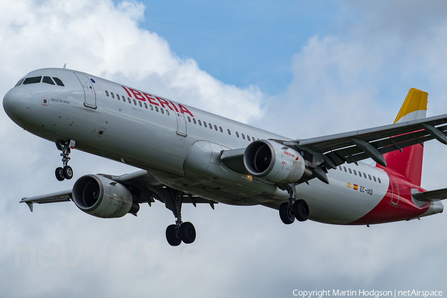 Iberia Airbus A321-211 (EC-IXD) | Photo 287239