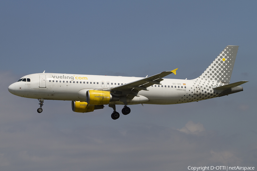 Vueling Airbus A320-214 (EC-IZD) | Photo 365998